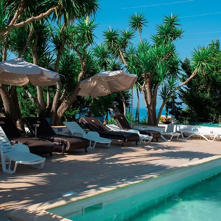 Falco In Pietra Bed & Breakfast