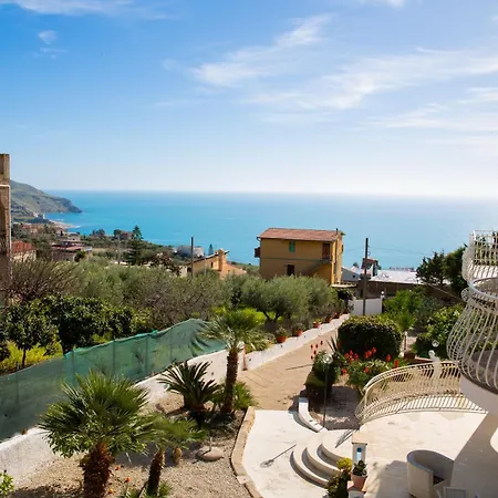 Falco In Pietra Alojamento de Acomodação e Pequeno-almoço *