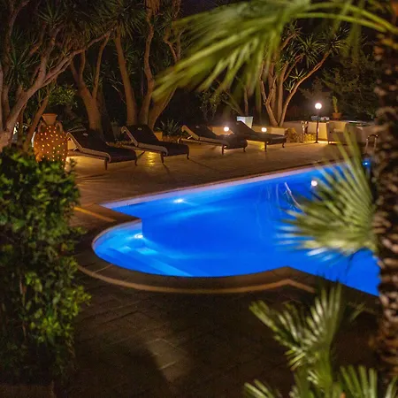 Alojamento de Acomodação e Pequeno-almoço Falco In Pietra